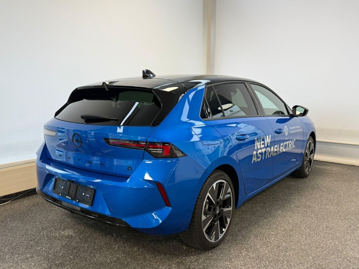 Vehicle image OPEL ASTRA