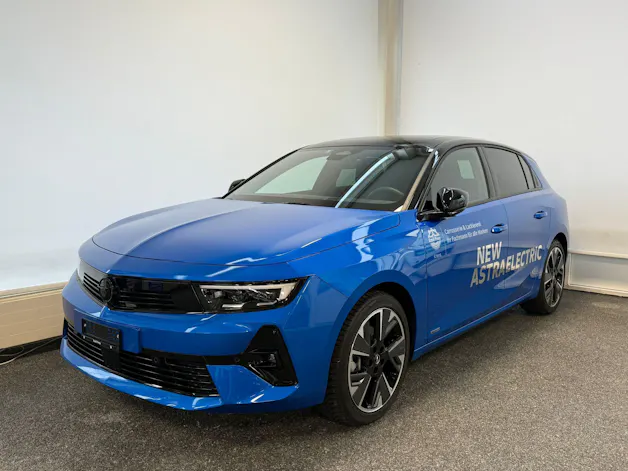 Opel Astra-e Swiss Plus