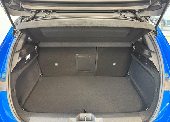 Vehicle image 13 Vehicle image 13