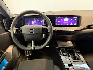 Opel Astra-e Swiss Plus