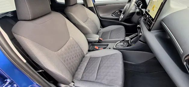 Toyota Yaris 1.5 VVT-i HSD Trend