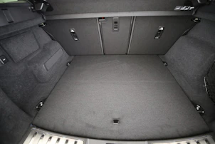 Fahrzeugbild LAND ROVER Range Rover Evoque 1.5 T 270e Dynamic SE