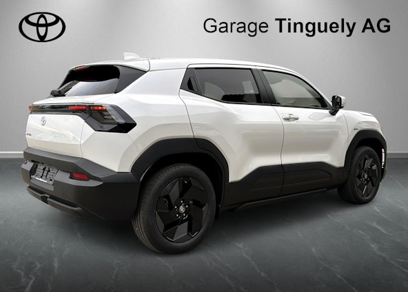 Vehicle image 3 Vehicle image 3