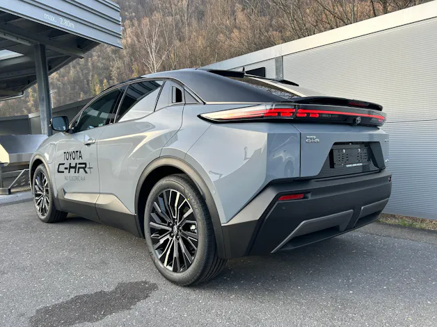 Toyota C-HR+ Premium AWD