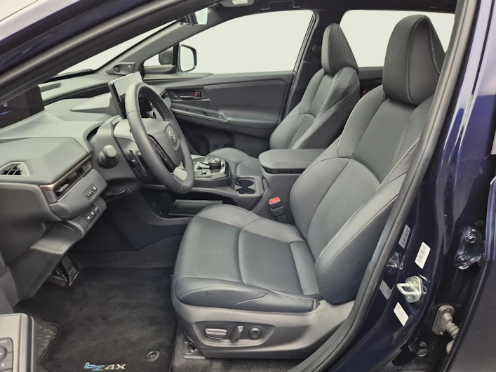 Fahrzeugbild TOYOTA BZ4X