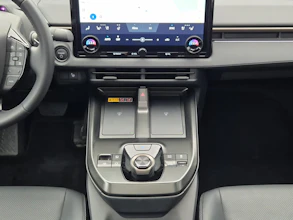 https://vehicle.imgix.net/4124500/cc74d4fe-38b8-4f0e-9a8d-22c7c3f08cf4.jpg