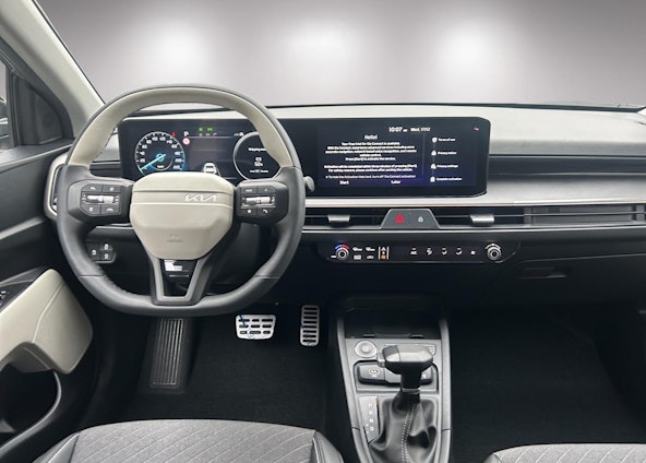 Vehicle image 9 Vehicle image 9