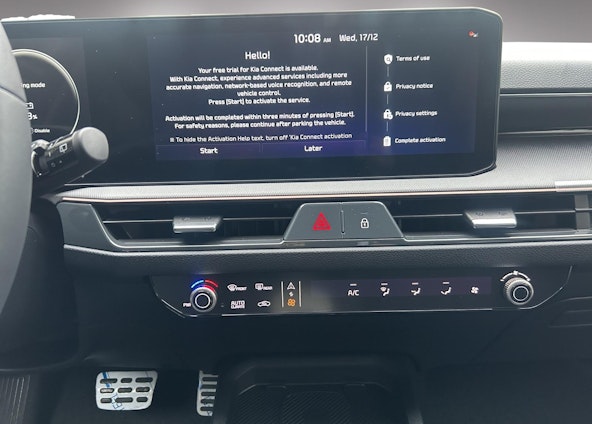 Vehicle image 17 Vehicle image 17