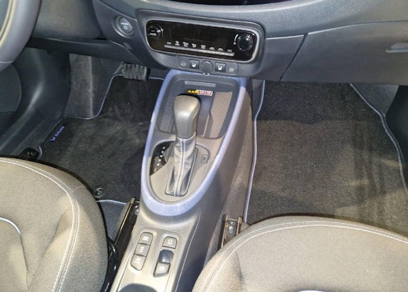 Vehicle image 15 Vehicle image 15