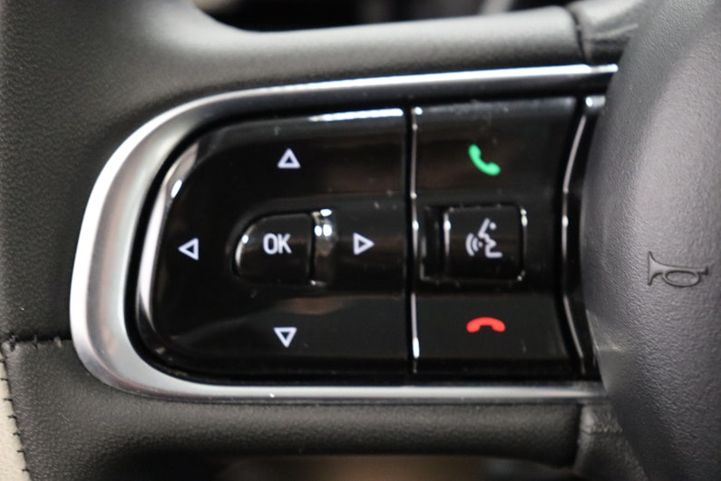 Vehicle image FIAT 500