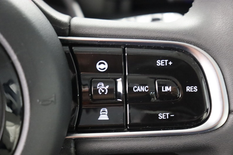 Vehicle image FIAT 500