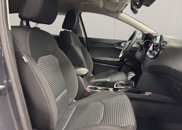 Vehicle image 14 Vehicle image 14