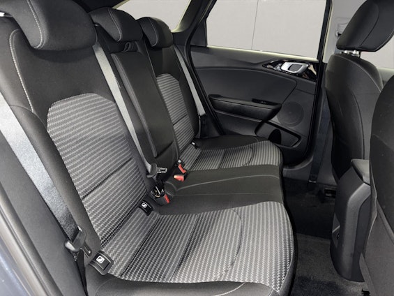 Vehicle image 8 Vehicle image 8