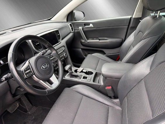 Vehicle image 8 Vehicle image 8