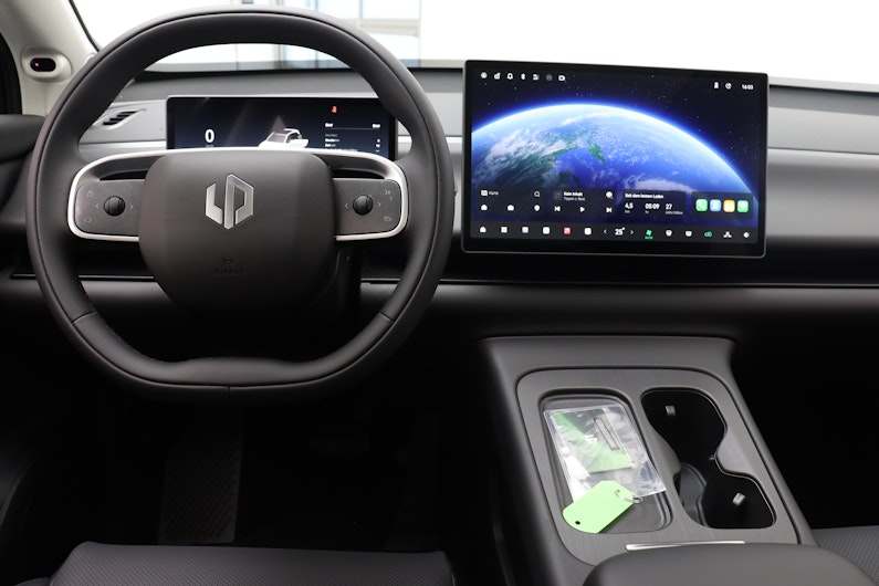 Vehicle image LEAPMOTOR C10