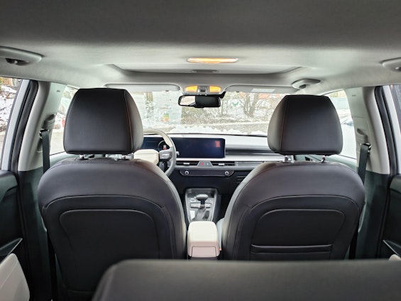 Vehicle image 7 Vehicle image 7