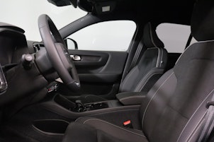 Vehicle image VOLVO XC40 E80 Plus