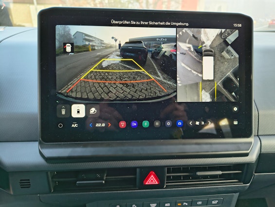 Vehicle image 6 Vehicle image 6