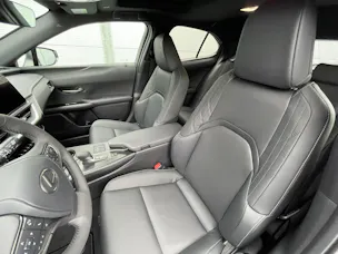 Lexus UX 300h F-Line