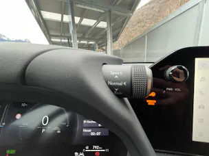 Lexus UX 300h F-Line