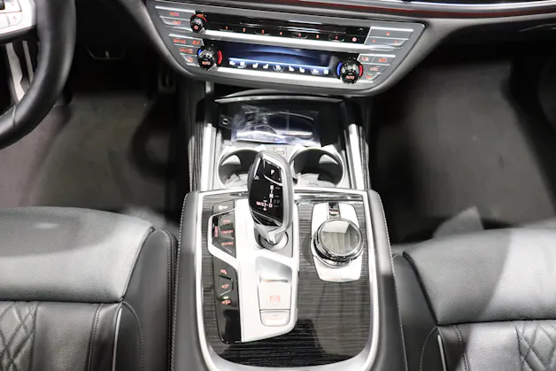 BMW 730d xDrive SAG