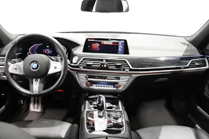BMW 730d xDrive SAG