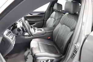 BMW 730d xDrive SAG