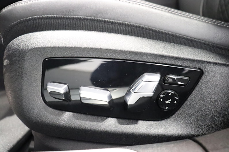 Vehicle image BMW 7 SERIES