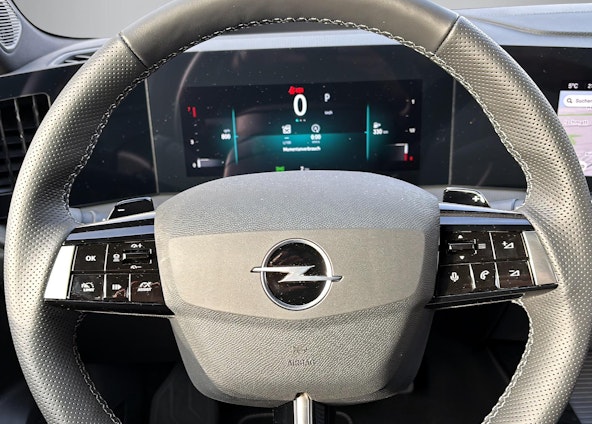 Vehicle image 13 Vehicle image 13