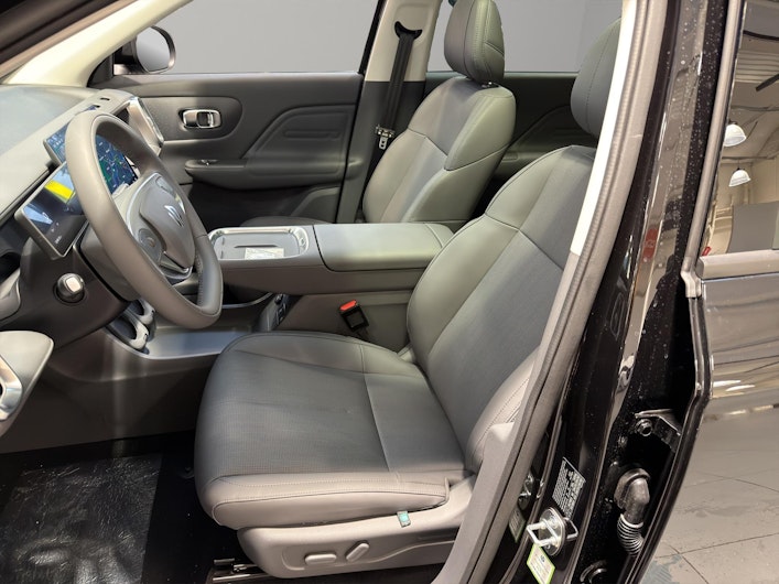 Vehicle image LEAPMOTOR B10