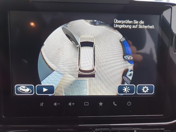 Vehicle image 14 Vehicle image 14