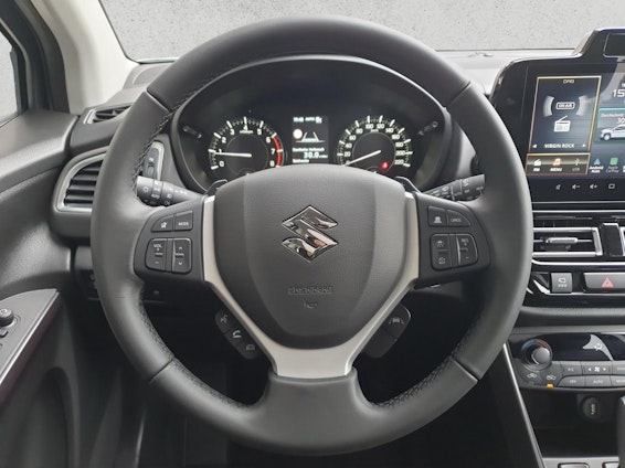 Vehicle image 10 Vehicle image 10