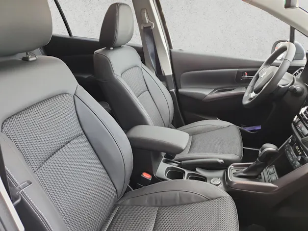 Suzuki S-Cross 1.5 Compact Top Hybrid 4x4