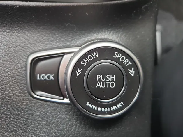 Suzuki S-Cross 1.5 Compact Top Hybrid 4x4