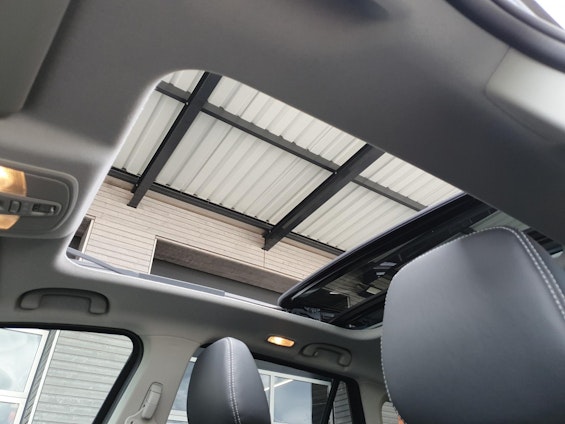 Vehicle image 19 Vehicle image 19