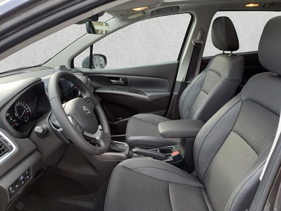 Vehicle image 8 Vehicle image 8