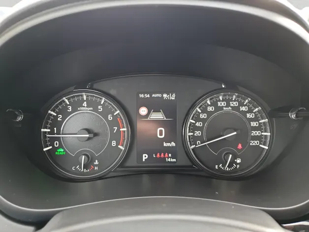 Suzuki S-Cross 1.5 Compact Top Hybrid 4x4