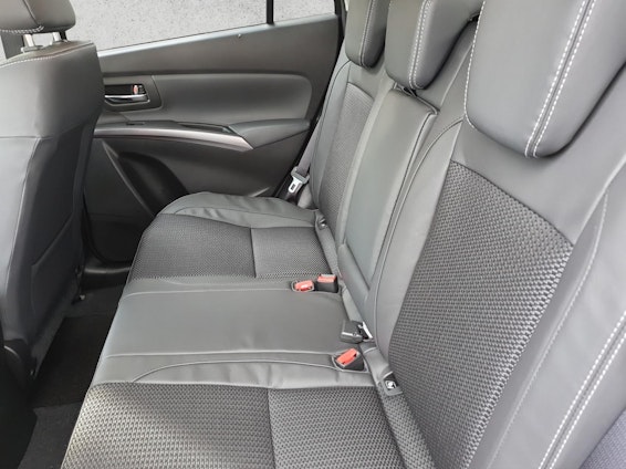 Vehicle image 9 Vehicle image 9