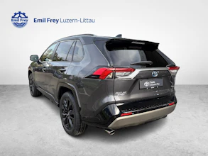 https://vehicle.imgix.net/4124755/496733e3-7e45-405e-b3ed-5e8b3d003263.jpg