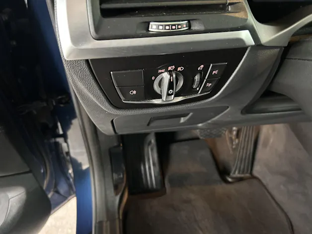 BMW X3 20d xDrive paddles