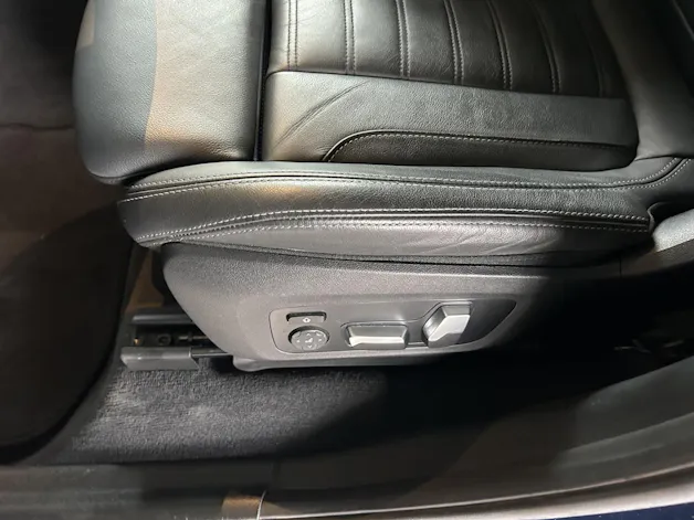 BMW X3 20d xDrive paddles