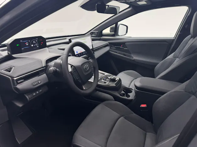 Toyota C-HR+ Premium AWD