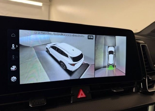 Vehicle image 14 Vehicle image 14