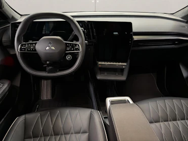 MITSUBISHI ECLIPSE CROSS 9