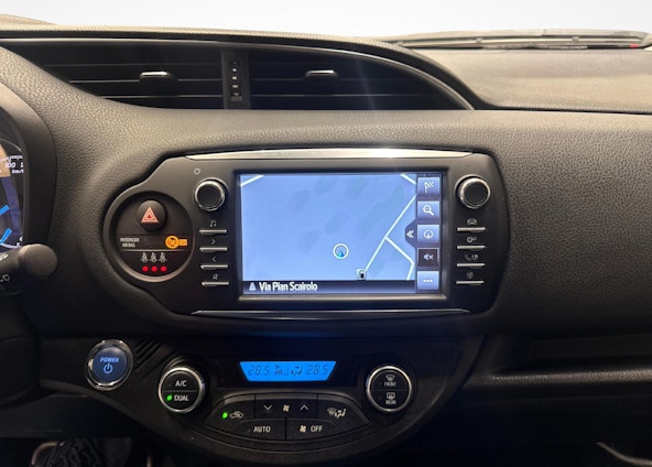 Vehicle image 11 Vehicle image 11