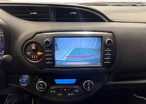 Vehicle image 12 Vehicle image 12