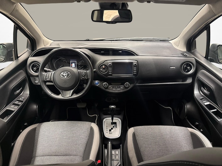 Vehicle image TOYOTA YARIS