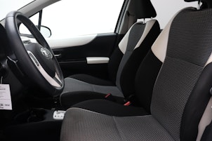Vehicle image TOYOTA Yaris 1.33 VVT-i Trend MdS
