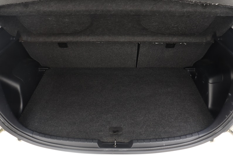 Vehicle image TOYOTA YARIS