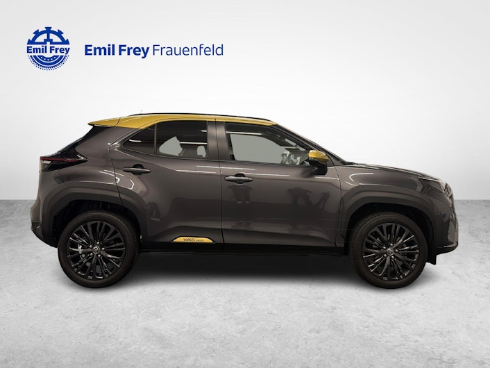 Vehicle image TOYOTA YARIS CROSS